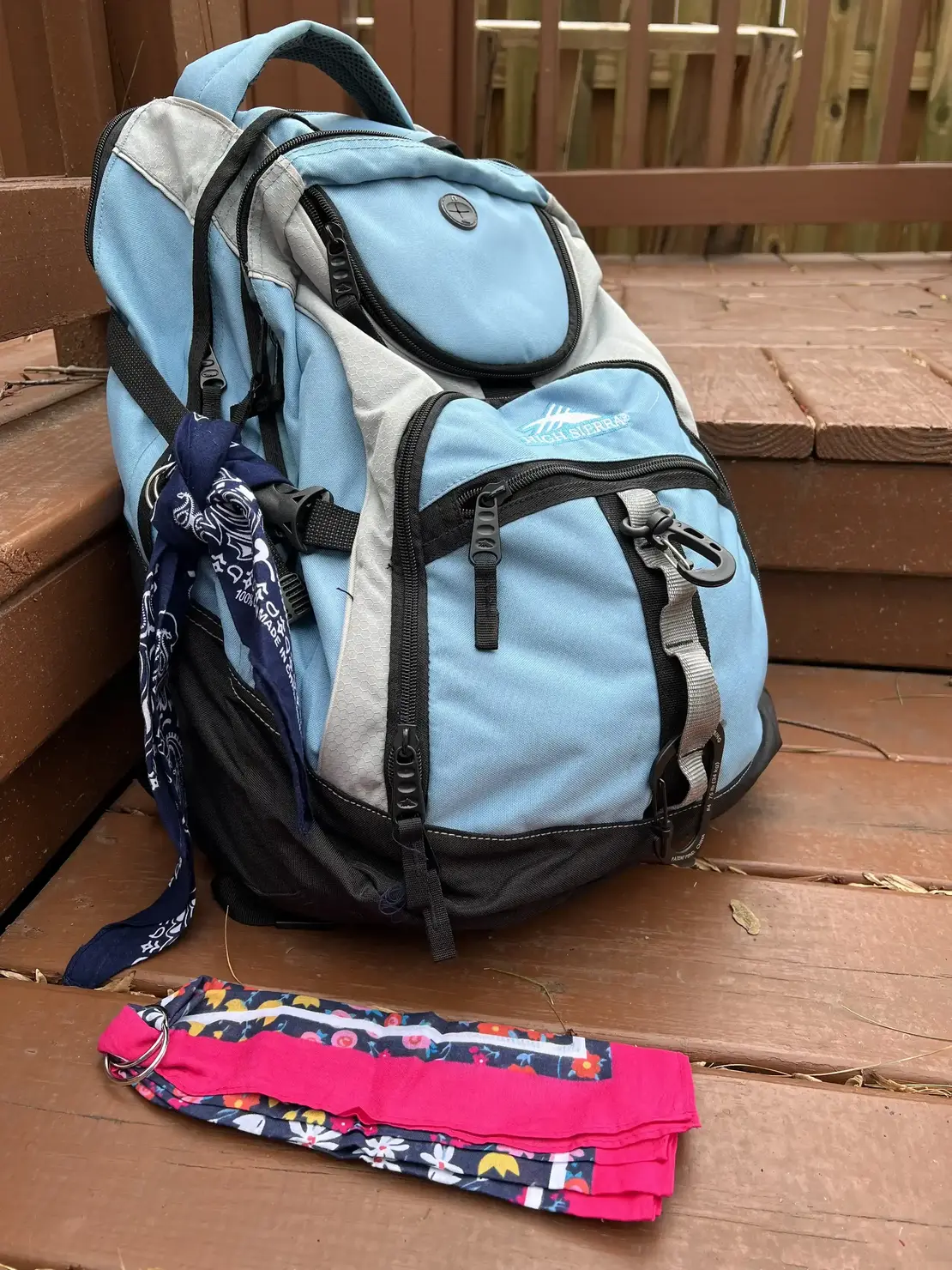 What to Pack for a Day Hike | Triptacular